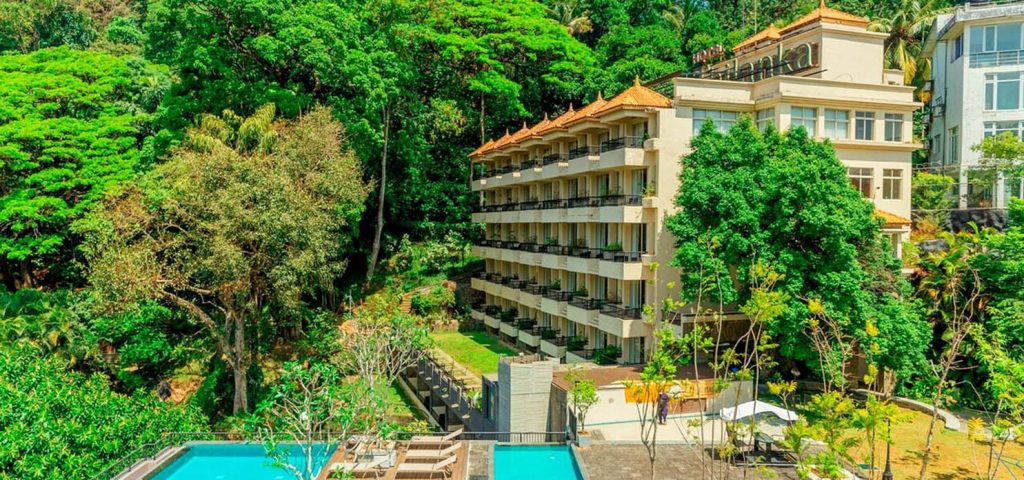 Indulge in Luxury: Discovering Kandy’s Opulent Hotels and Resorts