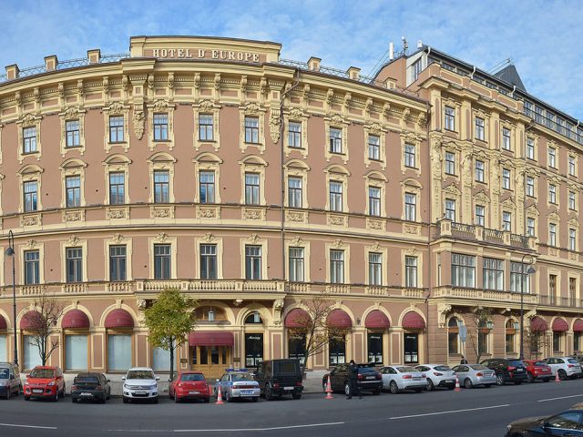 Luxury Hotels in St. Petersburg: Opulence Redefined for Discerning Travelers