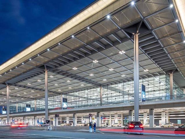 Direct to Berlin: Embarking on a High-Efficiency, Comfortable Journey Through Europe