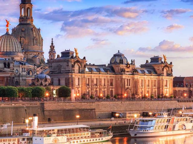 The Elbe River Canvas Under Light and Shadow: A Complete Record of Dresden’s Best Photography Spots